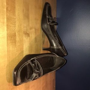 Heeled Leather Loafer